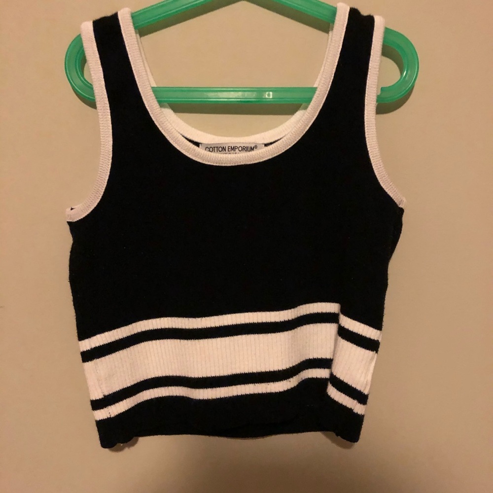 Black and white crop top